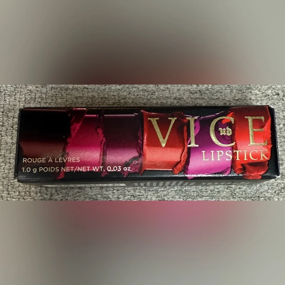Urban Decay Vice Lipstick - Manic - Picture 6 of 7